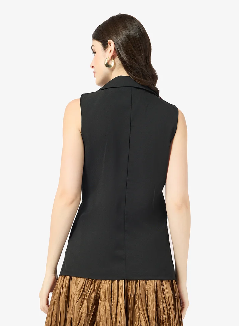 ايلا Longline Vest With Aysmmetric Button Up